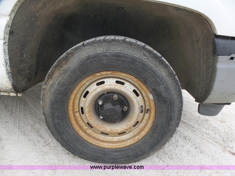 image for item K8480 1996 Dodge Ram 1500 pickup truck