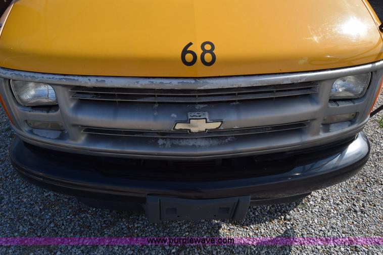 image for item L2541 2001 Chevrolet Express 3500 Cargo Blue Bird school bus