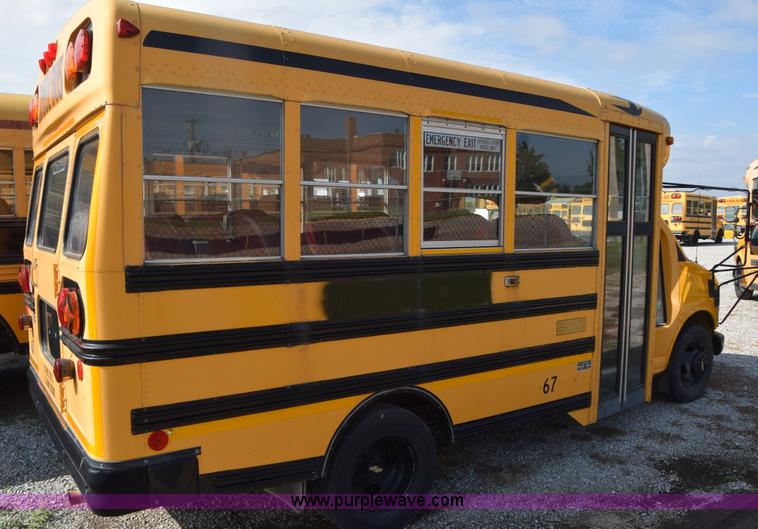 image for item L2542 2000 Chevrolet Express 3500 Cargo school bus