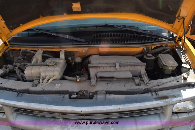 image for item L2542 2000 Chevrolet Express 3500 Cargo school bus