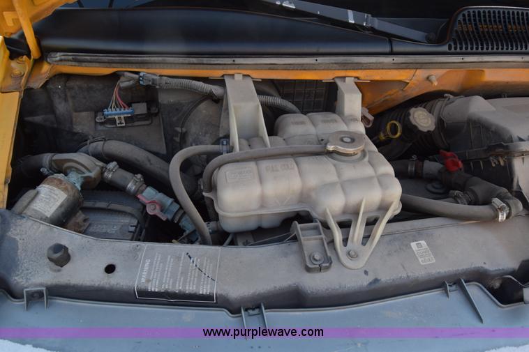 image for item L2542 2000 Chevrolet Express 3500 Cargo school bus