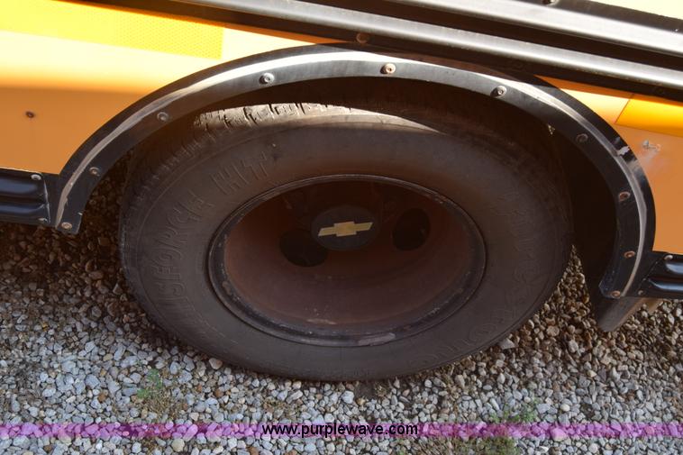 image for item L2542 2000 Chevrolet Express 3500 Cargo school bus
