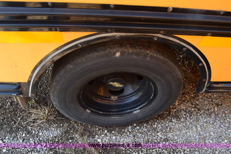 image for item L2542 2000 Chevrolet Express 3500 Cargo school bus