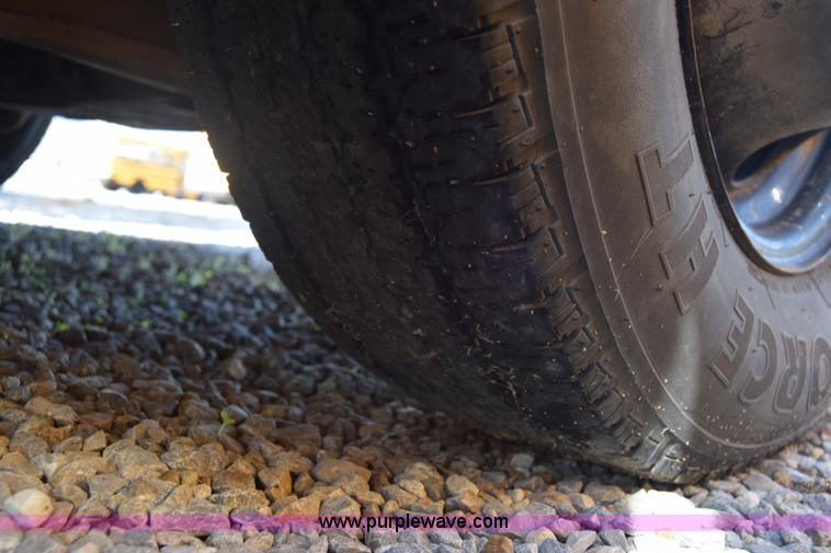 image for item L2542 2000 Chevrolet Express 3500 Cargo school bus