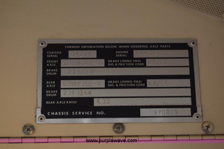 image for item L2543 1990 Blue Bird TC2000 school bus