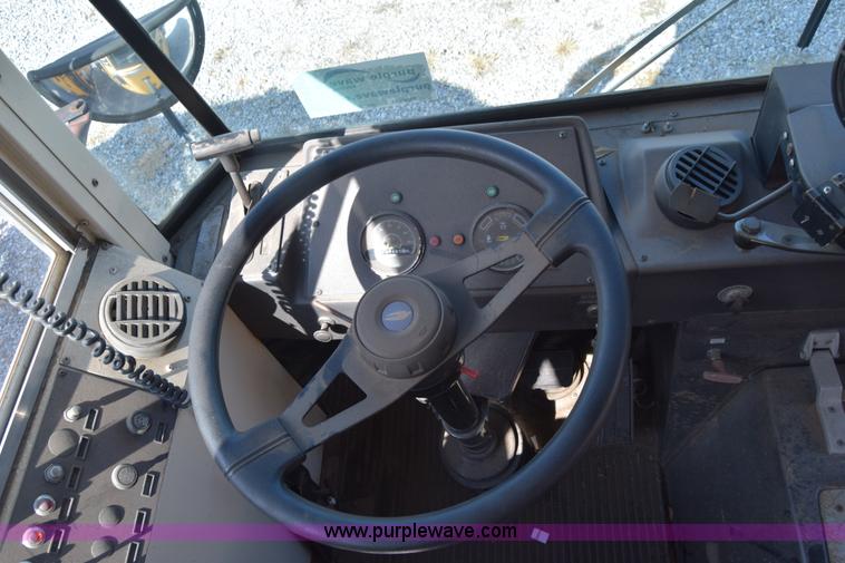 image for item L2543 1990 Blue Bird TC2000 school bus