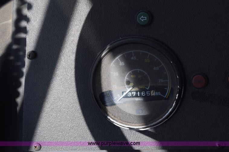 image for item L2543 1990 Blue Bird TC2000 school bus