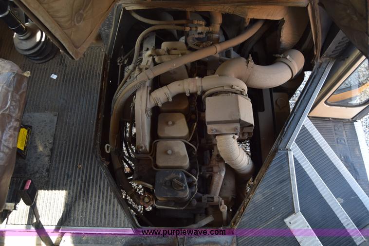 image for item L2543 1990 Blue Bird TC2000 school bus