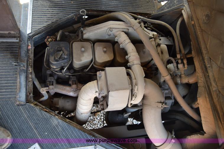 image for item L2543 1990 Blue Bird TC2000 school bus