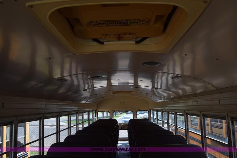 image for item L2543 1990 Blue Bird TC2000 school bus