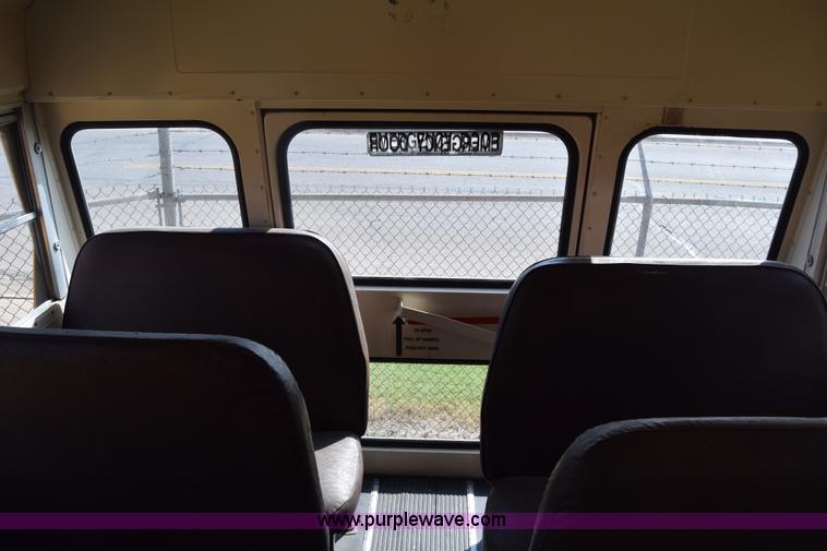 image for item L2543 1990 Blue Bird TC2000 school bus