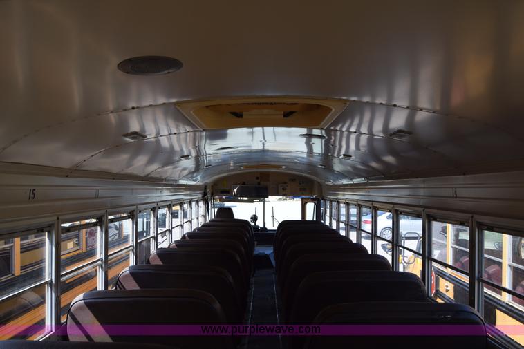image for item L2543 1990 Blue Bird TC2000 school bus
