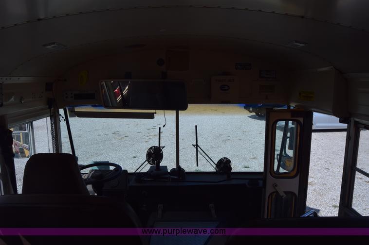 image for item L2543 1990 Blue Bird TC2000 school bus