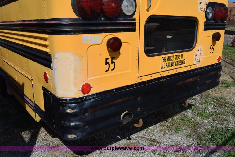 image for item L2543 1990 Blue Bird TC2000 school bus