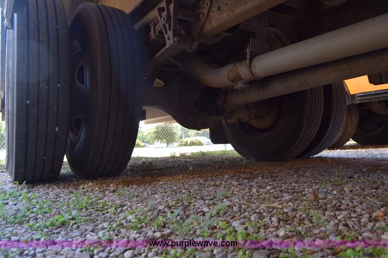 image for item L2543 1990 Blue Bird TC2000 school bus