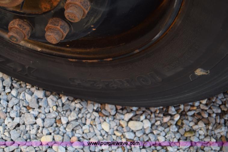 image for item L2543 1990 Blue Bird TC2000 school bus