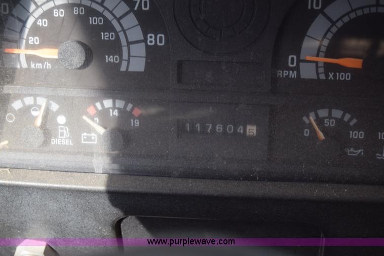 image for item L2544 1997 Blue Bird TC2000 school bus