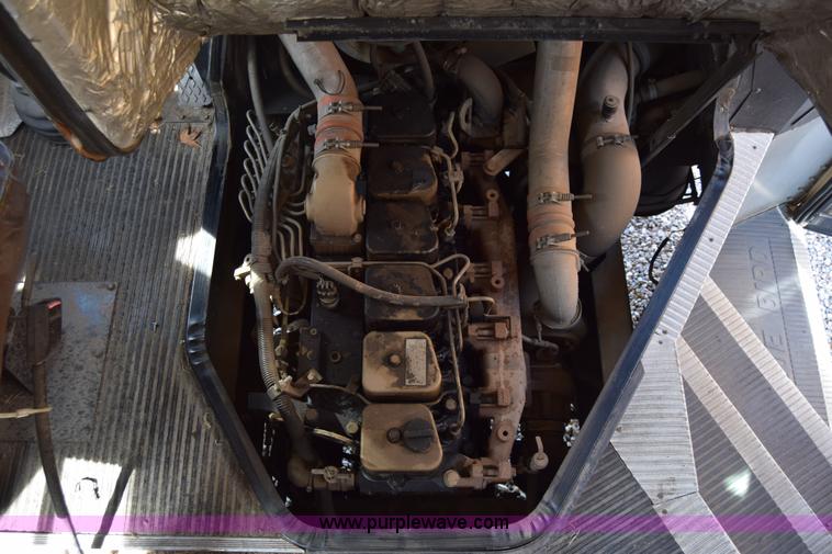 image for item L2544 1997 Blue Bird TC2000 school bus