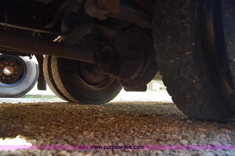 image for item L2544 1997 Blue Bird TC2000 school bus