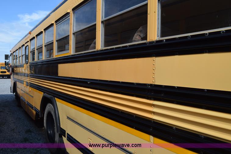 image for item L2545 1995 Blue Bird TC2000 school bus