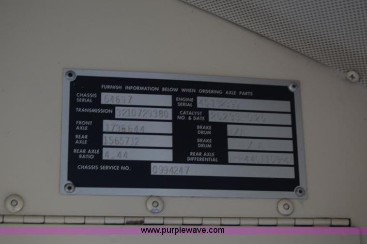 image for item L2545 1995 Blue Bird TC2000 school bus