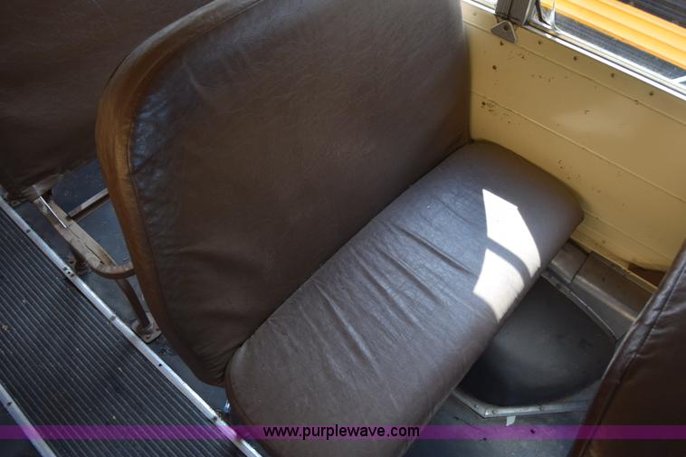 image for item L2545 1995 Blue Bird TC2000 school bus