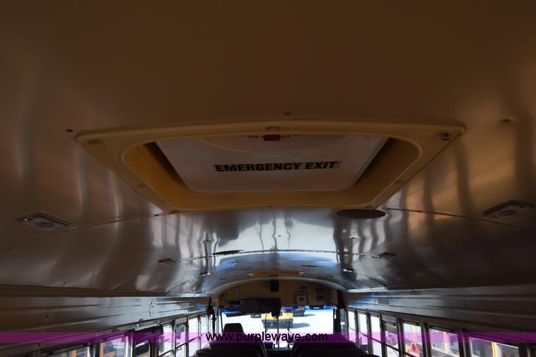 image for item L2545 1995 Blue Bird TC2000 school bus