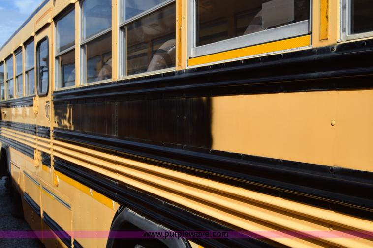 image for item L2545 1995 Blue Bird TC2000 school bus