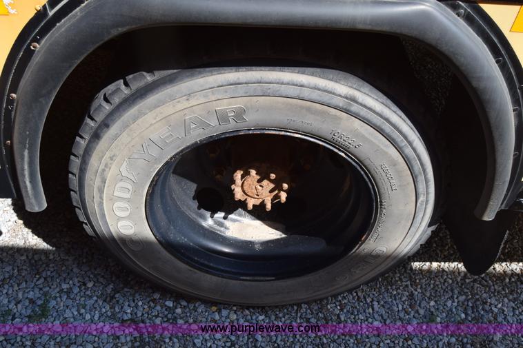 image for item L2545 1995 Blue Bird TC2000 school bus