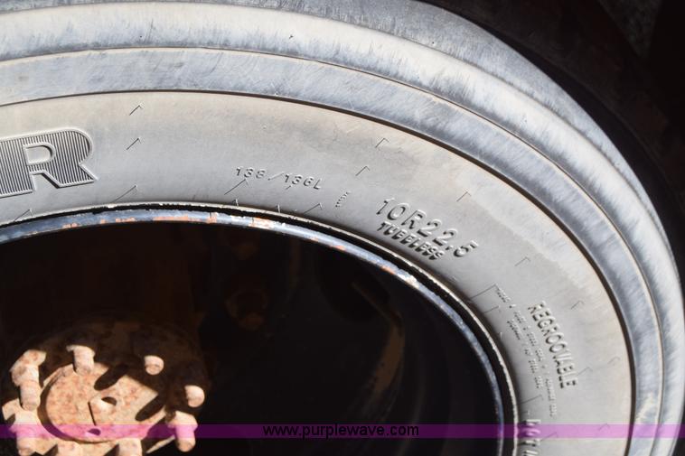 image for item L2545 1995 Blue Bird TC2000 school bus