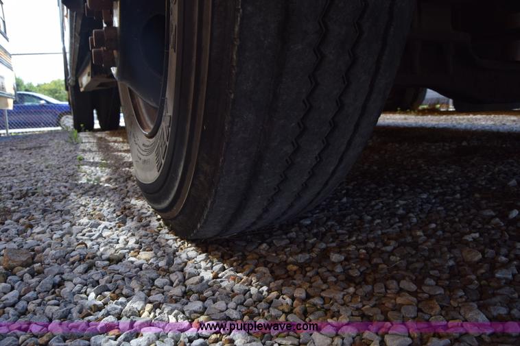 image for item L2545 1995 Blue Bird TC2000 school bus