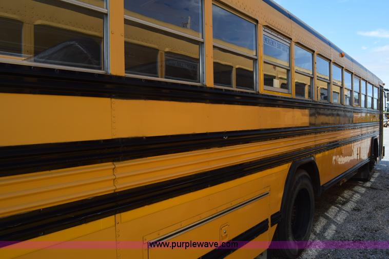 image for item L2546 1995 Blue Bird TC2000 school bus