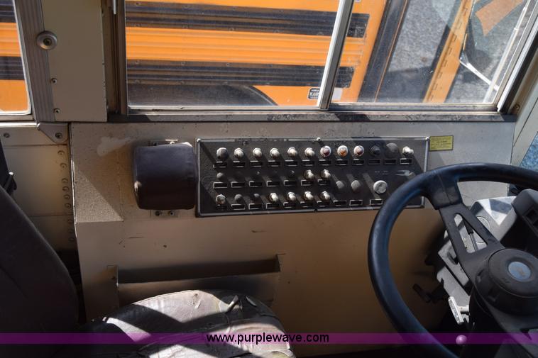 image for item L2546 1995 Blue Bird TC2000 school bus