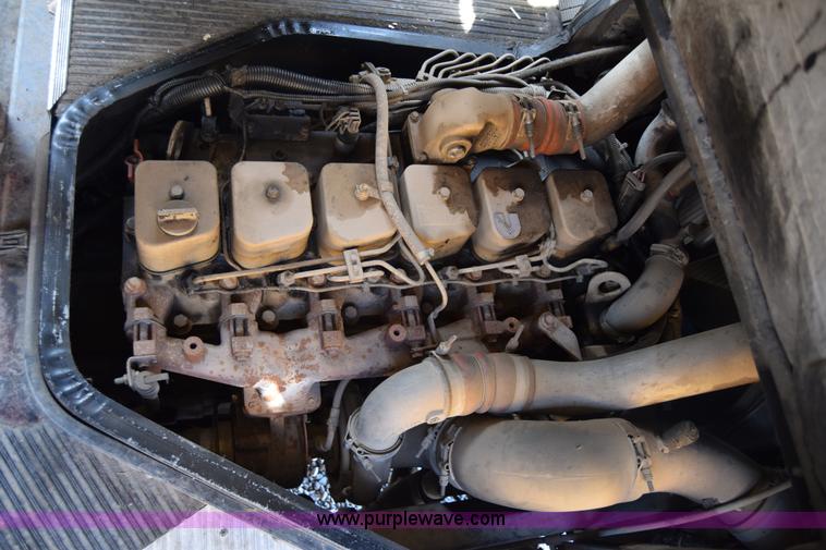 image for item L2546 1995 Blue Bird TC2000 school bus