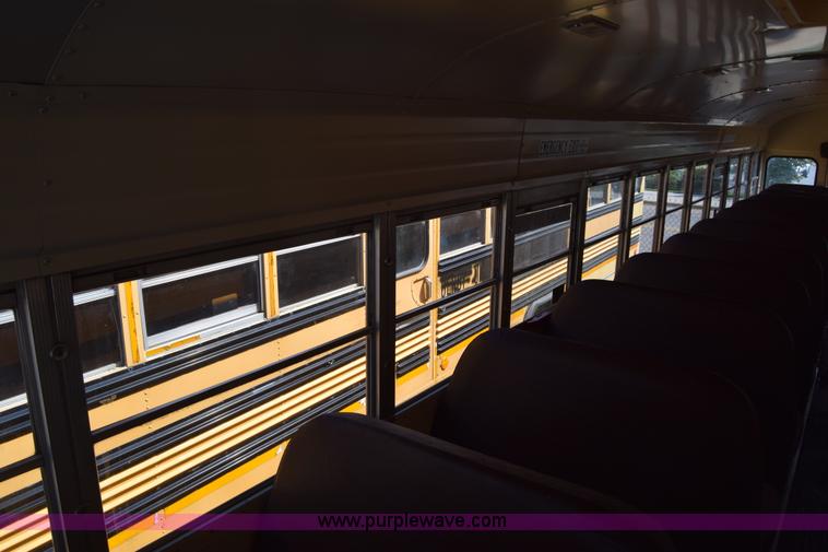 image for item L2546 1995 Blue Bird TC2000 school bus