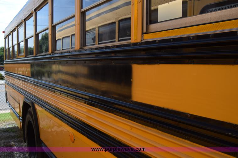 image for item L2546 1995 Blue Bird TC2000 school bus