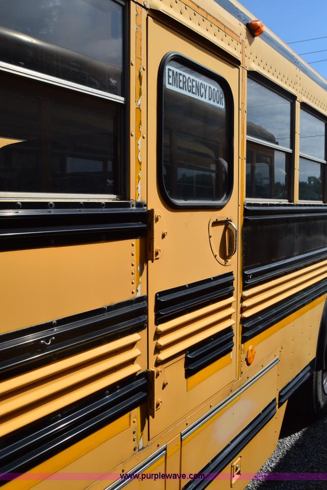 image for item L2546 1995 Blue Bird TC2000 school bus