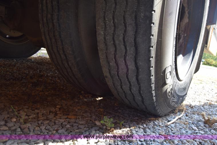 image for item L2546 1995 Blue Bird TC2000 school bus