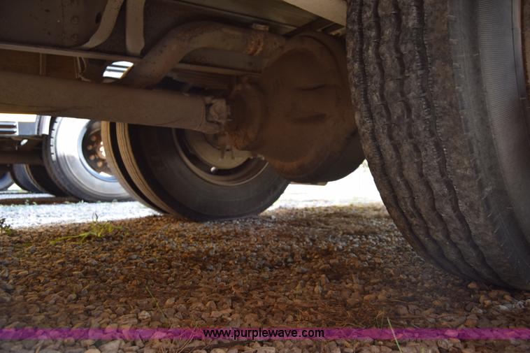 image for item L2546 1995 Blue Bird TC2000 school bus