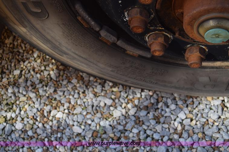 image for item L2546 1995 Blue Bird TC2000 school bus