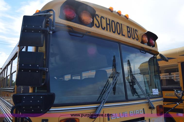 image for item L2546 1995 Blue Bird TC2000 school bus