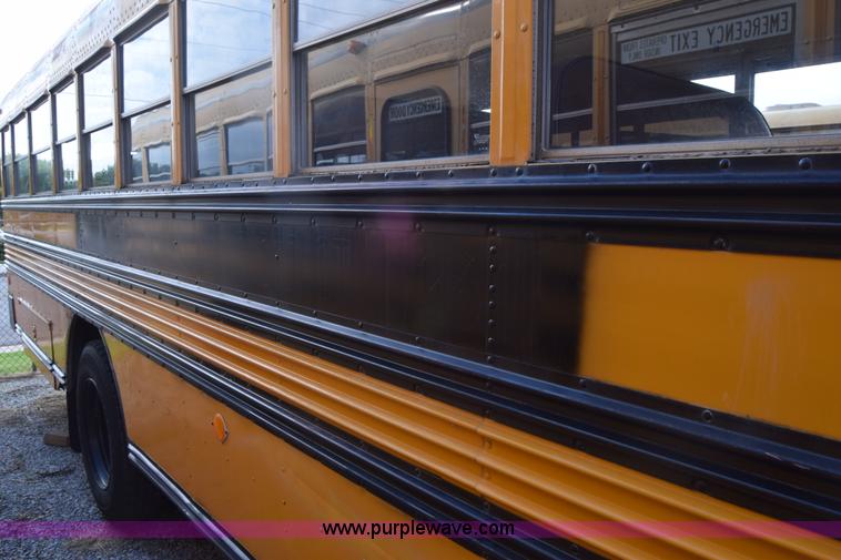 image for item L2547 1990 Blue Bird TC2000 school bus
