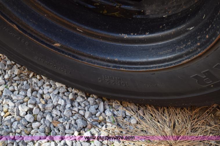 image for item L2547 1990 Blue Bird TC2000 school bus