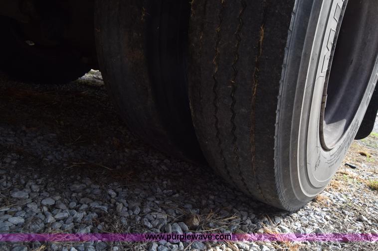 image for item L2547 1990 Blue Bird TC2000 school bus