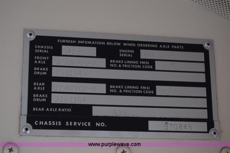 image for item L2548 1990 Blue Bird TC2000 school bus