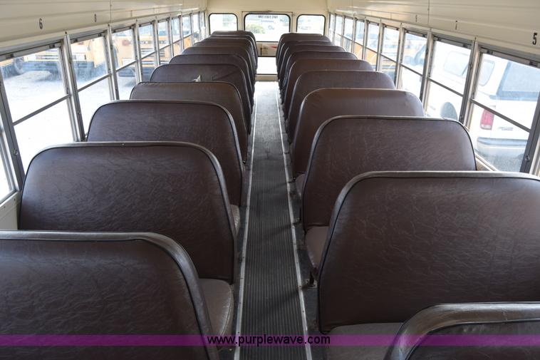 image for item L2548 1990 Blue Bird TC2000 school bus