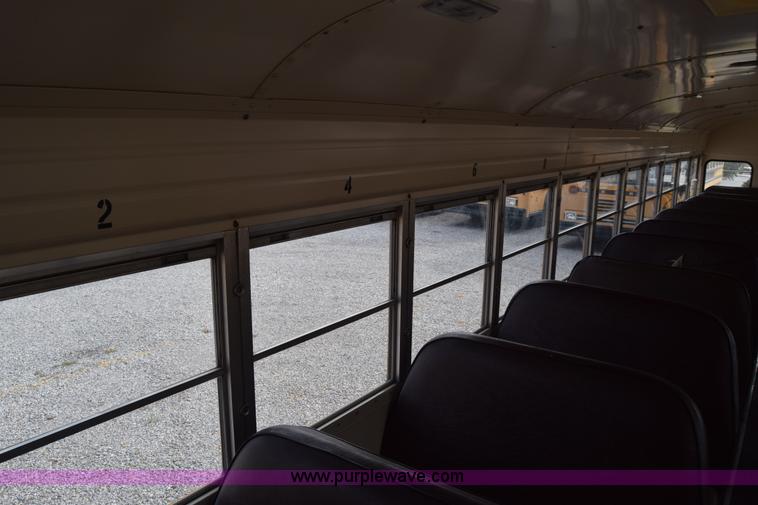 image for item L2548 1990 Blue Bird TC2000 school bus