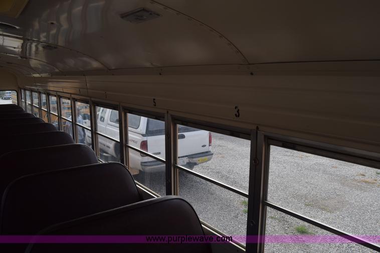 image for item L2548 1990 Blue Bird TC2000 school bus