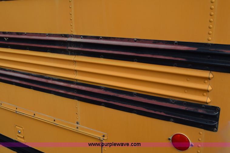 image for item L2548 1990 Blue Bird TC2000 school bus