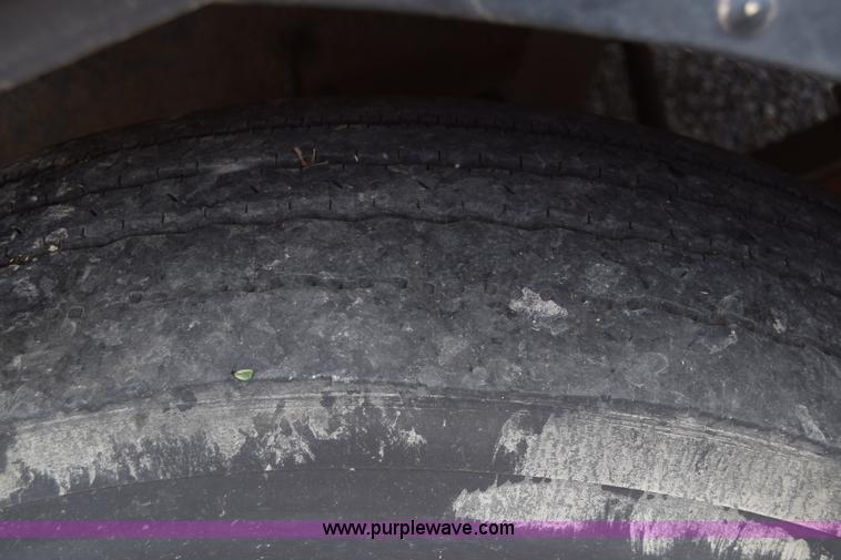 image for item L2548 1990 Blue Bird TC2000 school bus